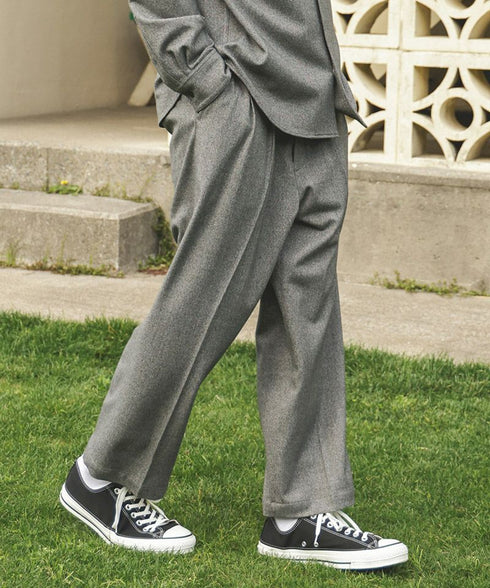 MR.OLIVE / PEACHSKIN STRETCH GABARDINE / 2TACK WIDE EASY PANTS / ミスターオリーブ ピーチスキンストレッチギャバジン 2タックワイドイージーパンツ